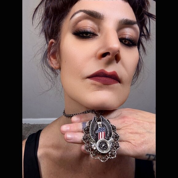 Classic Hardware Harley Davidson Victorious Winged #1 Necklace Choker Vintage 16 - Picture 1 of 7